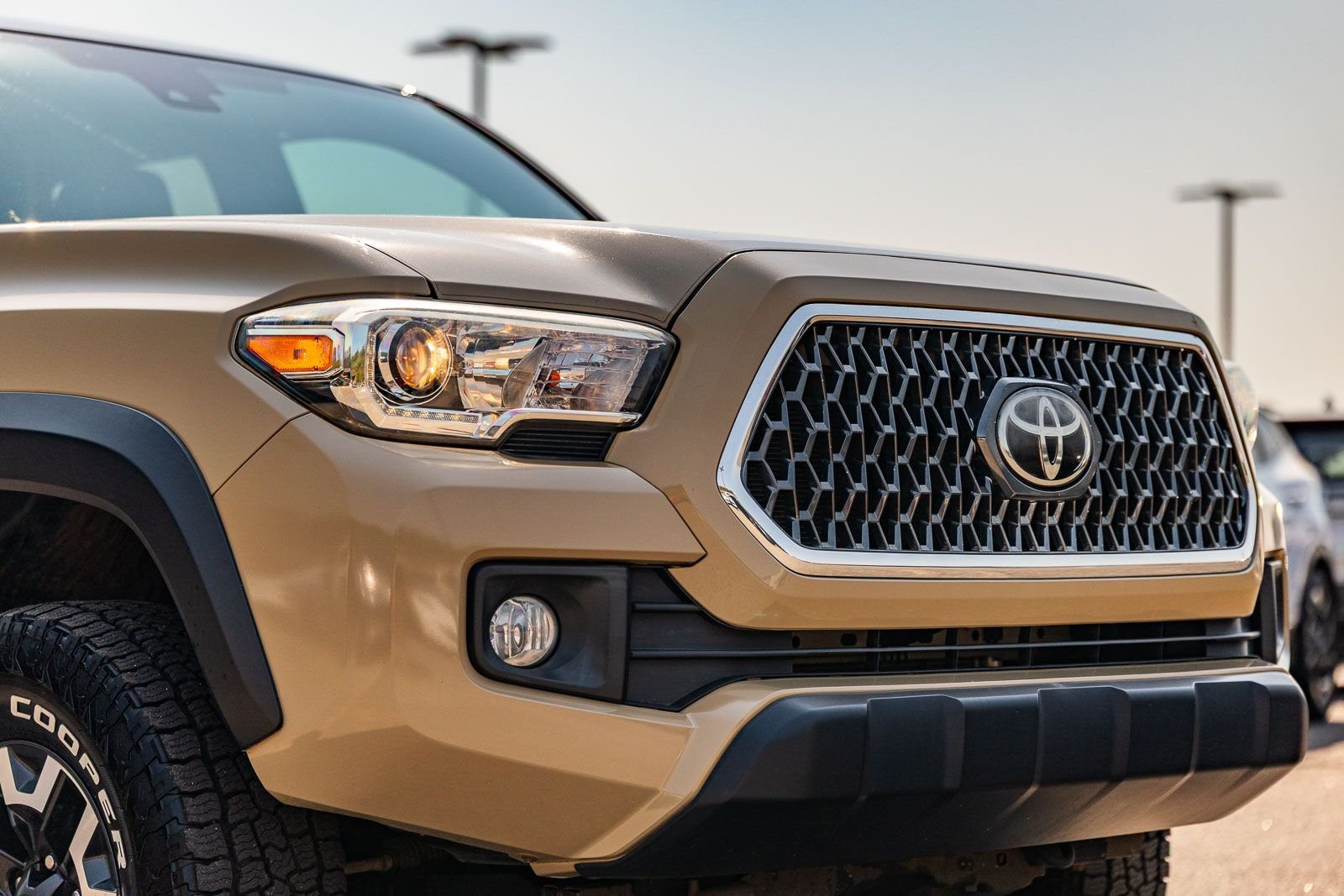 Used 2018 Super Black Toyota TRD Off-Road image 10