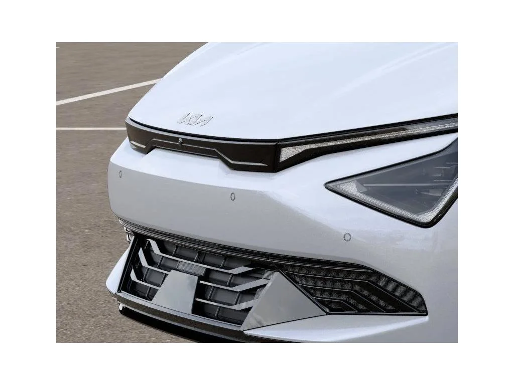 New 2026 Glacial White Pearl Kia WIND image 12