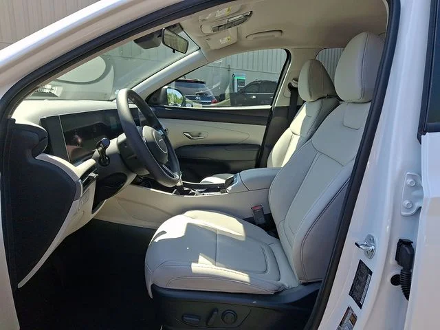 New 2026 White Hyundai SEL Plus image 10