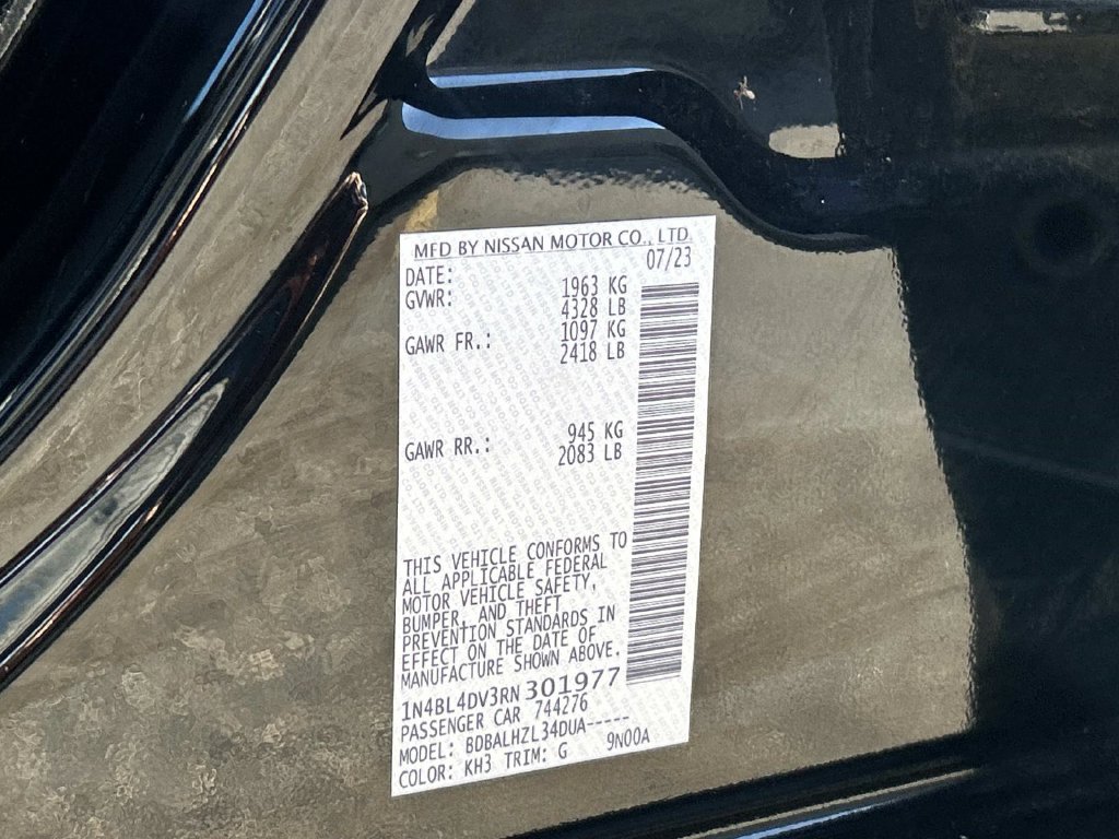 Used 2024 Black Nissan 2.5 SV image 10