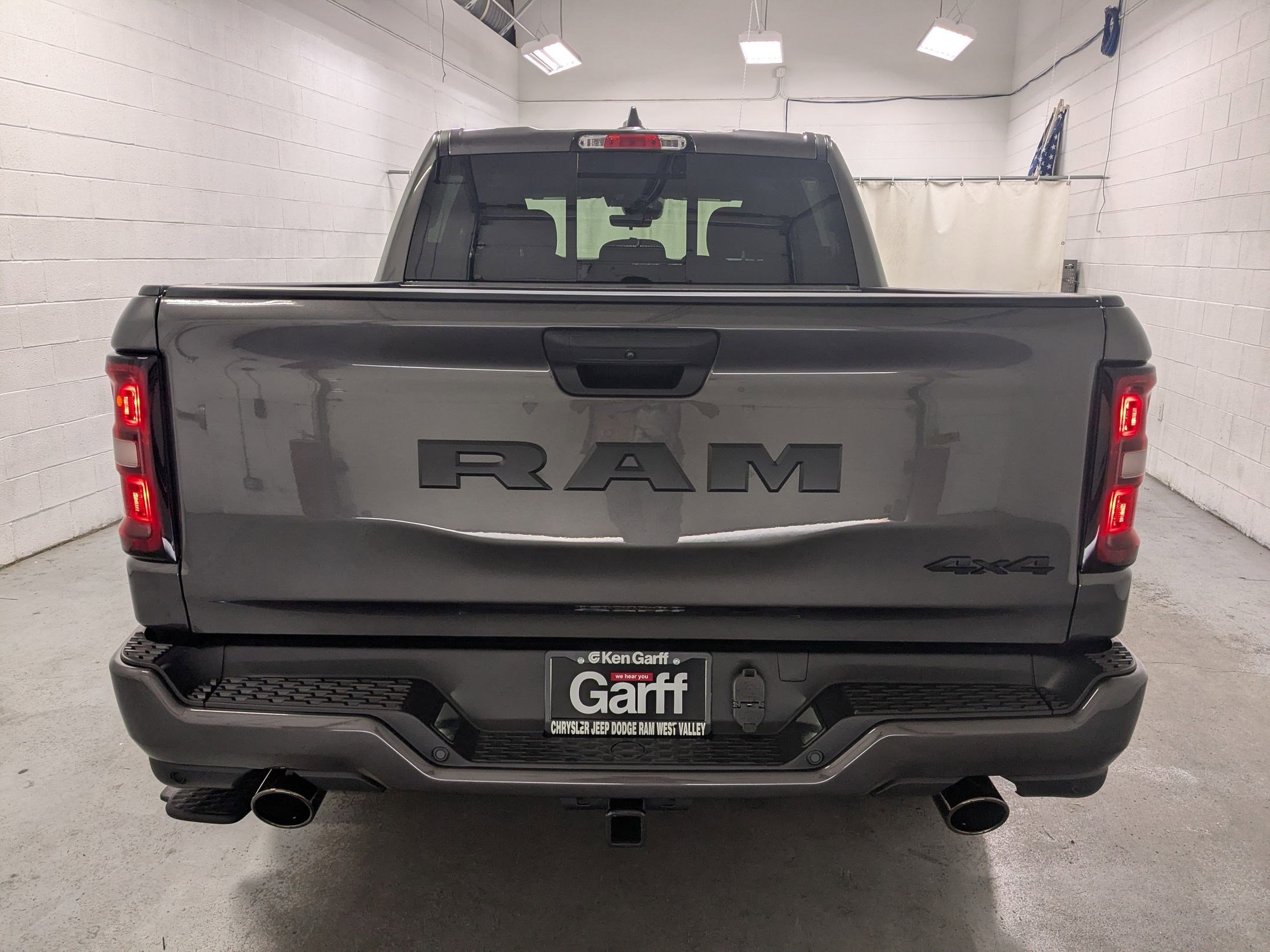 New 2026 Granite Crystal Metallic Clear-Coat Exterior Paint RAM Express image 5