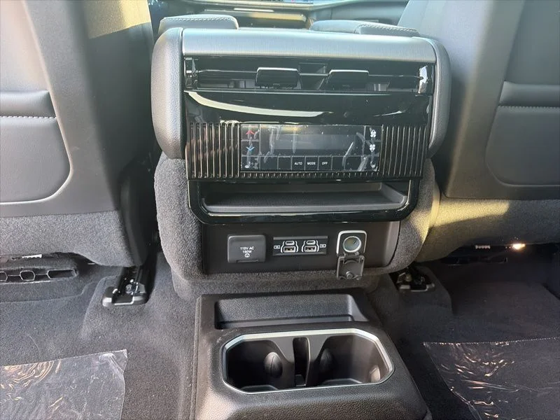 New 2026 High Gloss Black Exterior Paint Jeep Limited Reserve image 15
