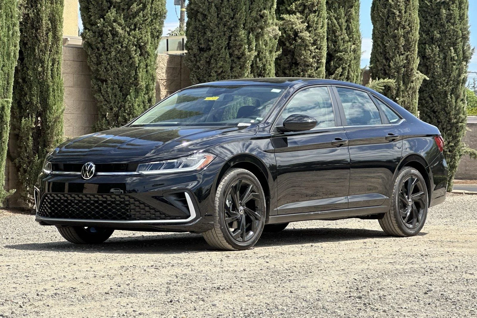 New 2026 Deep Black Pearl Volkswagen SE image 8