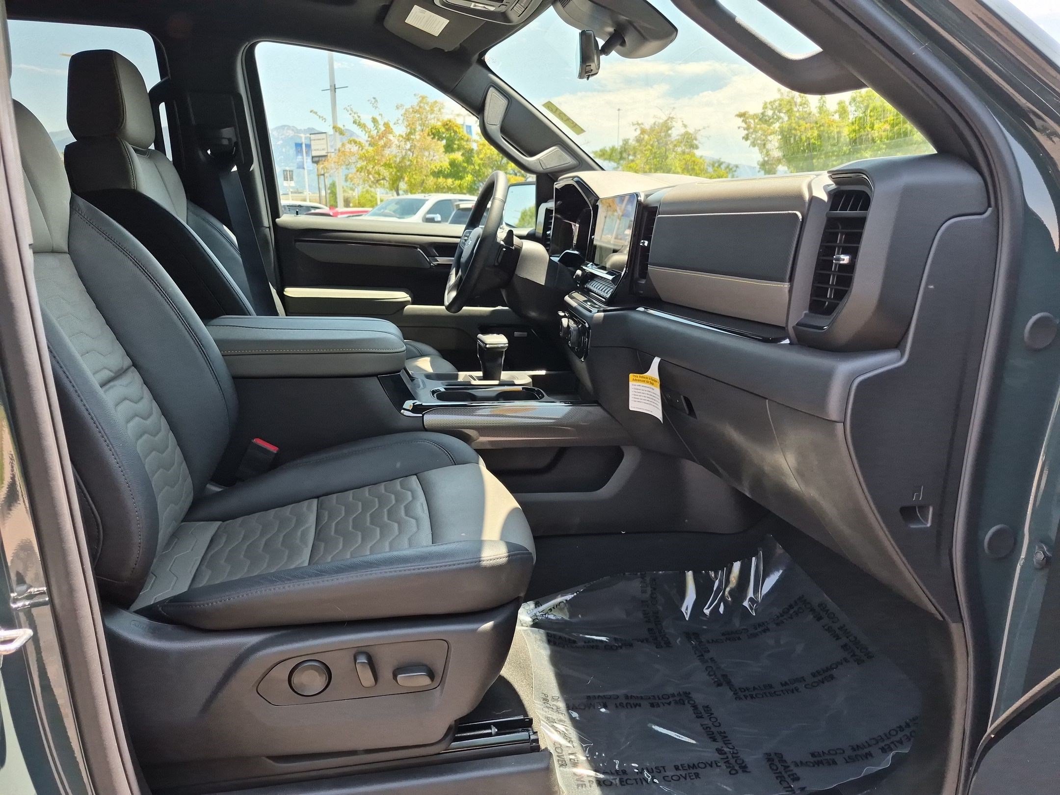 Used 2025 Cypress Gray Chevrolet ZR2 image 29
