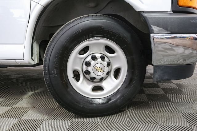 Used 2024 White Chevrolet Work Van image 13