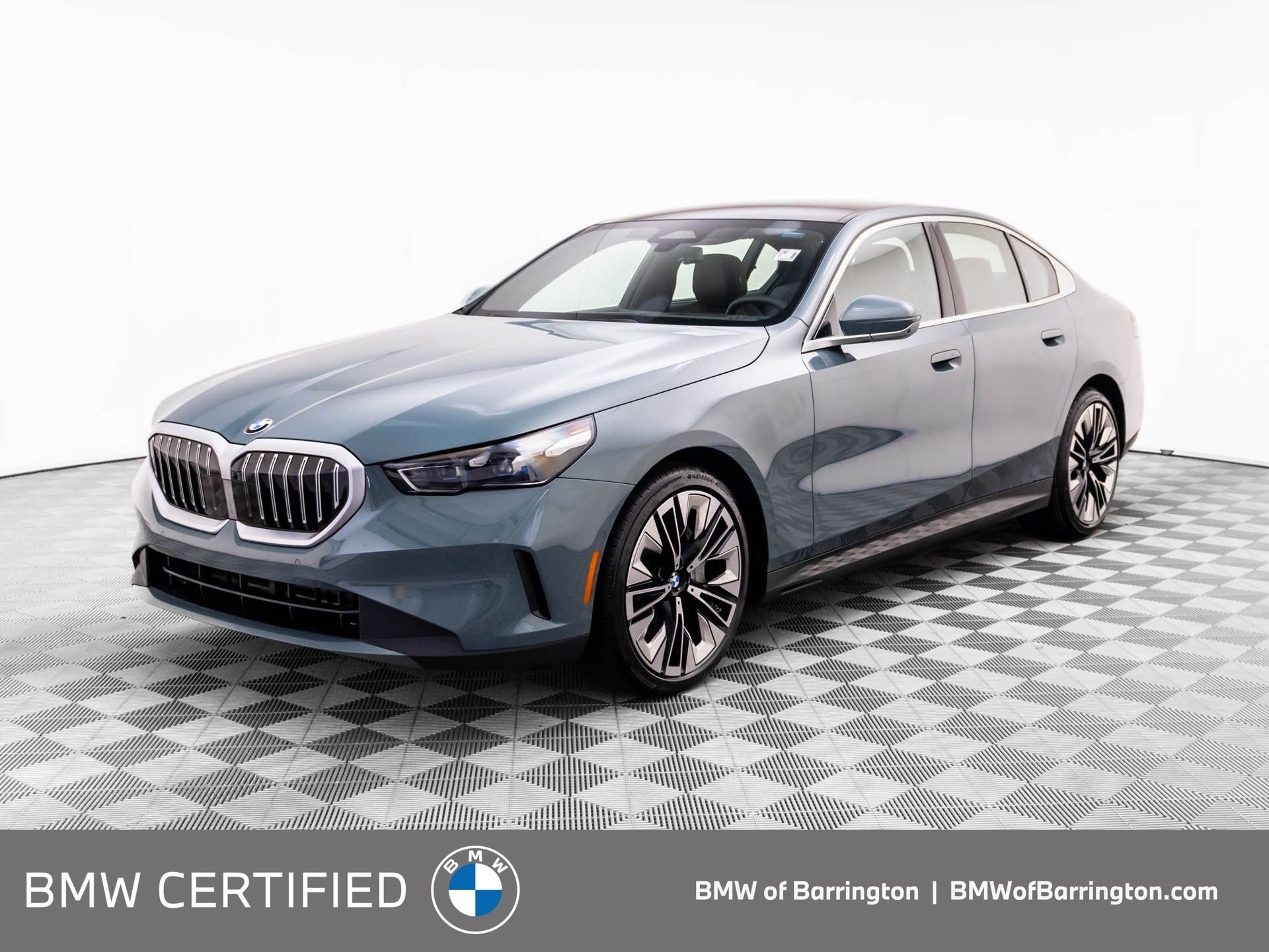 2026 BMW 5 Series 540i xDrive Sedan's photo