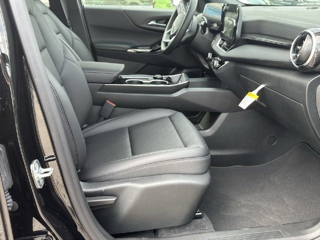 2027 Chevrolet Equinox LT - Photo 32