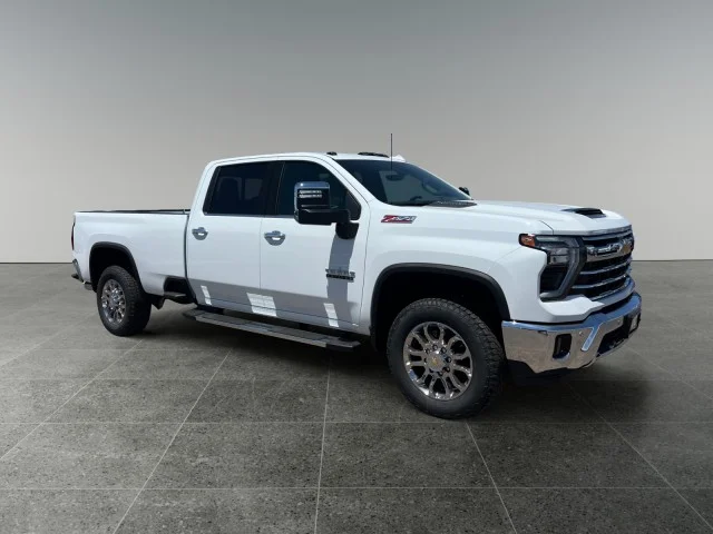 2026 Chevrolet Silverado 3500HD LTZ - Photo 7