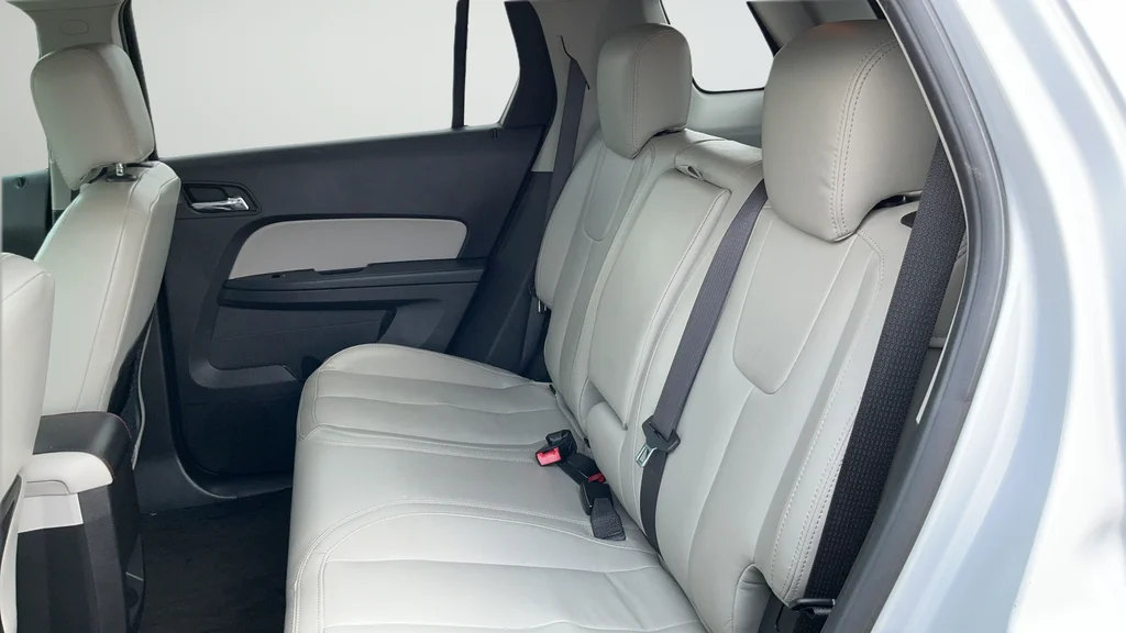 Used 2011 Silver GMC SLT-2 image 20