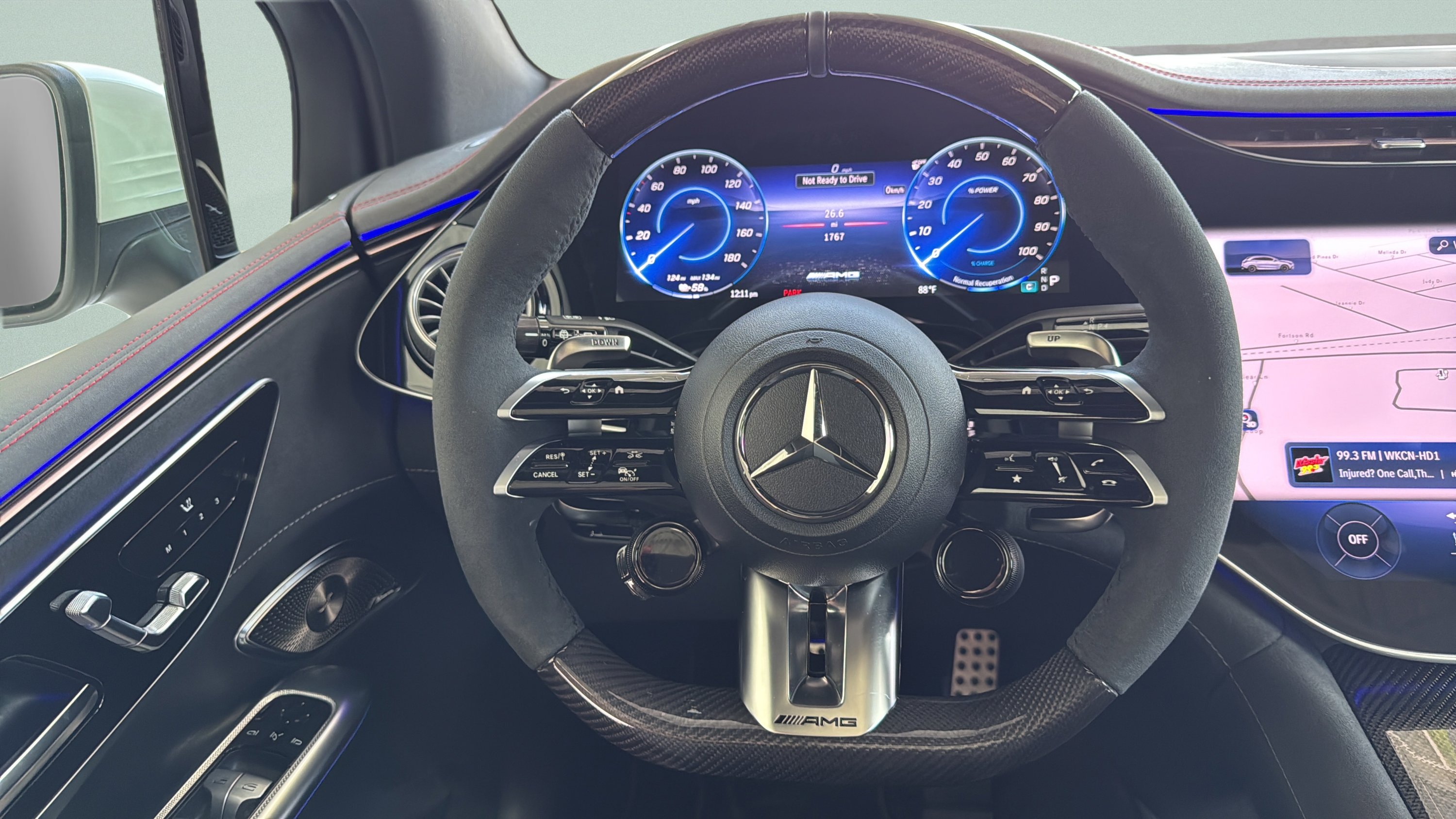 Certified Used 2026 MANUFAKTUR Moonlight White Metallic Mercedes-Benz AMG® EQE image 30
