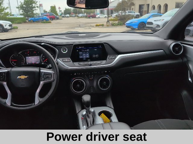 Used 2021 Gray Chevrolet LT image 4