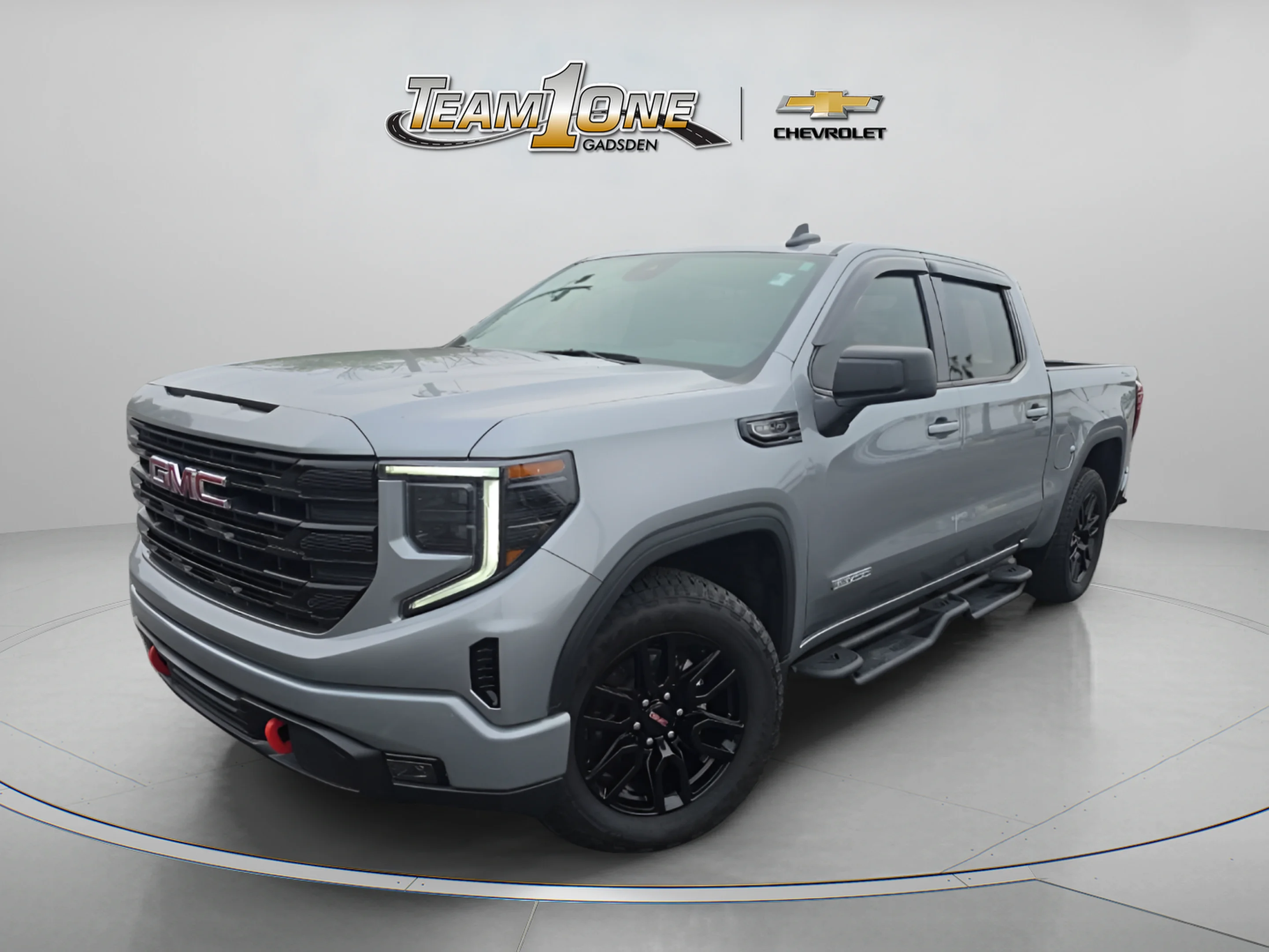 Used 2025 Sterling Metallic GMC Elevation image 3