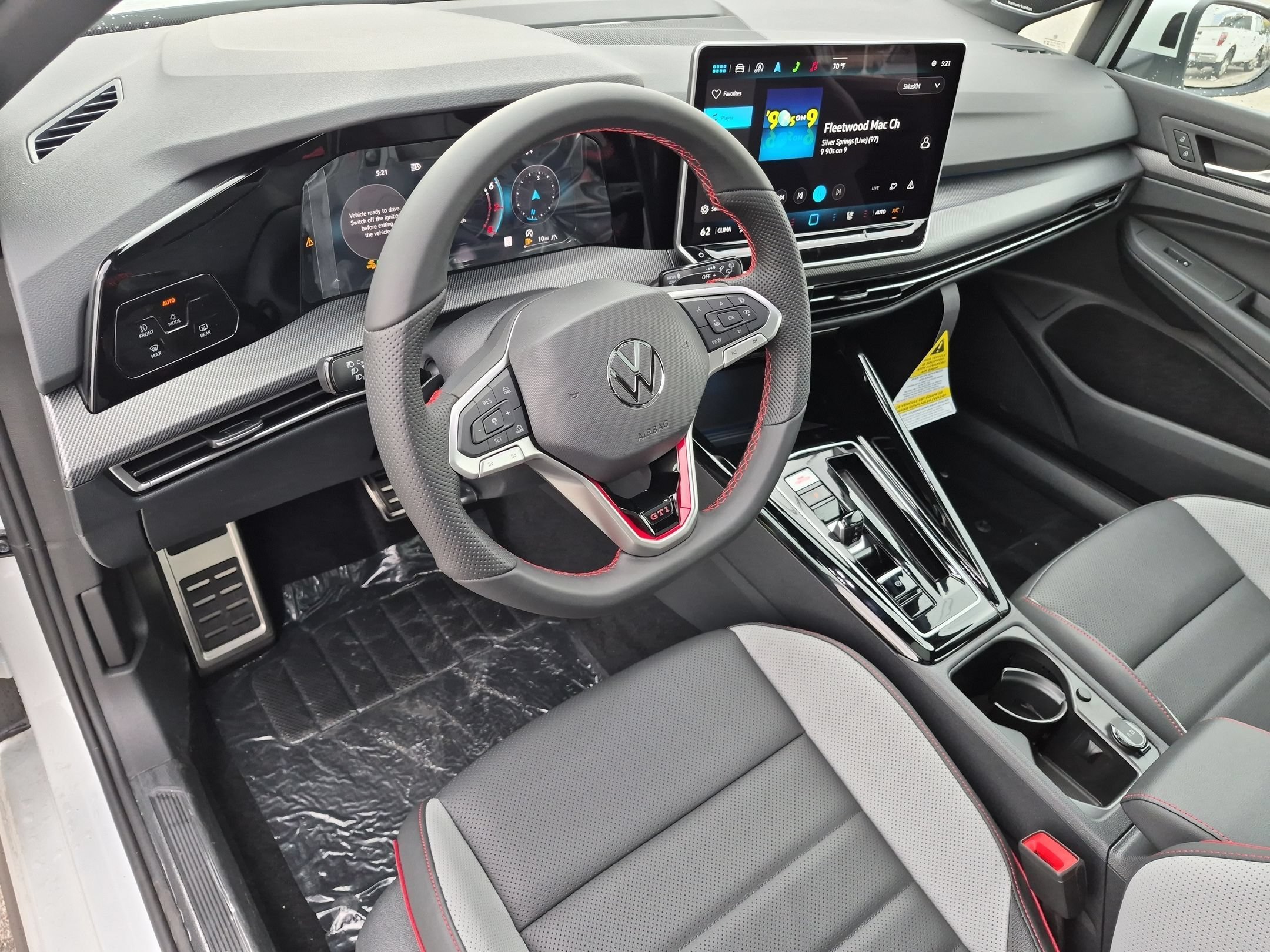 New 2026 Opal White Pearl Volkswagen SE image 10