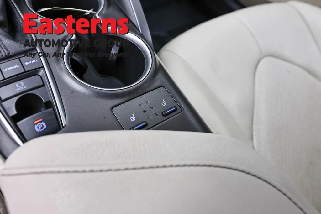 Used 2021 Red Toyota XLE image 20
