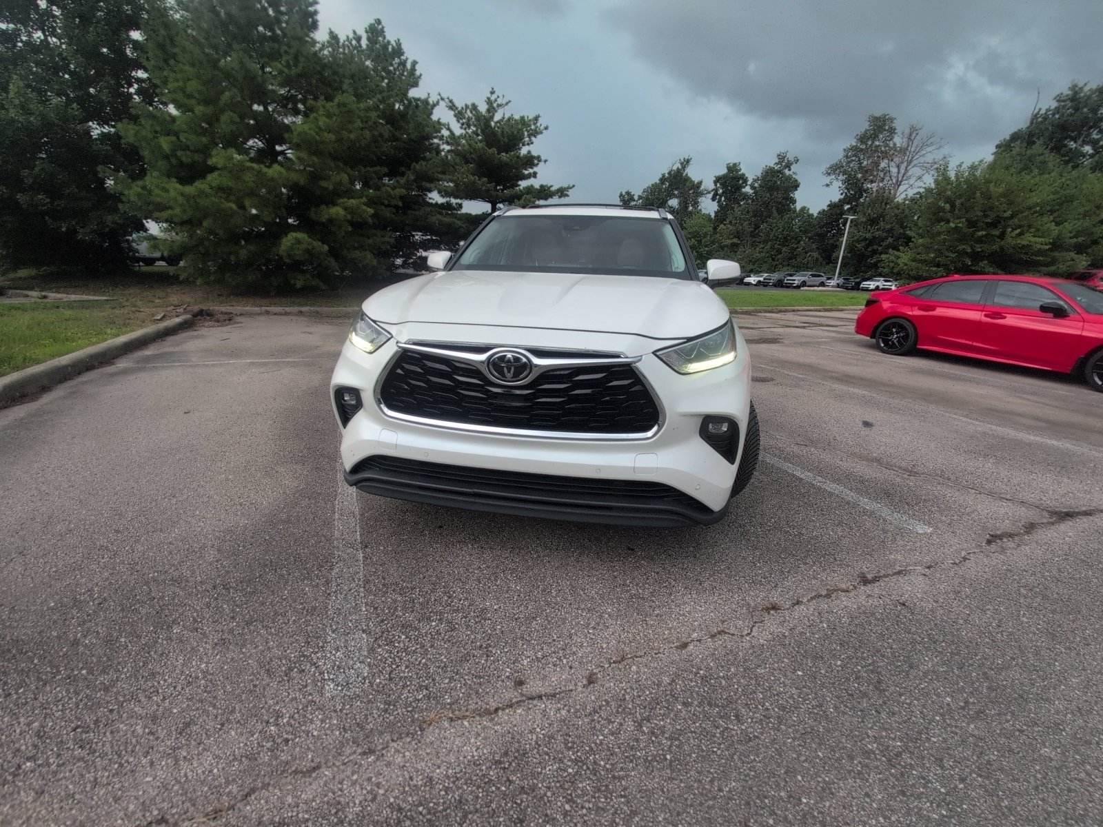 Used 2020 Blizzard Pearl Toyota Limited image 18