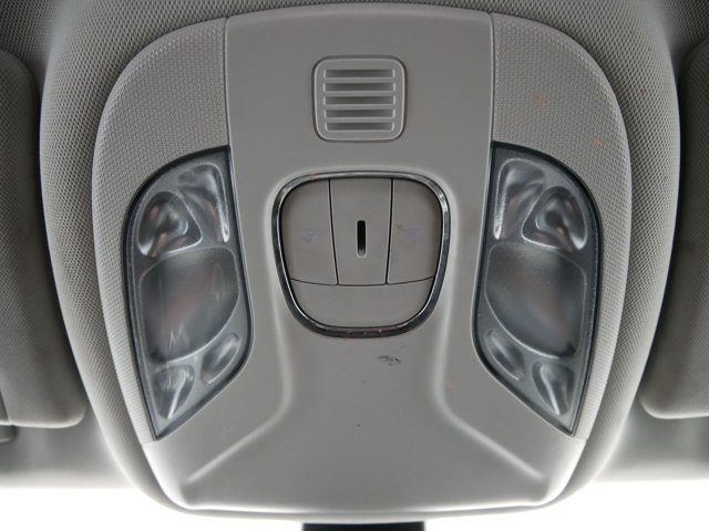 Used 2019 Billet Silver Metallic Clearcoat Jeep Trailhawk image 22