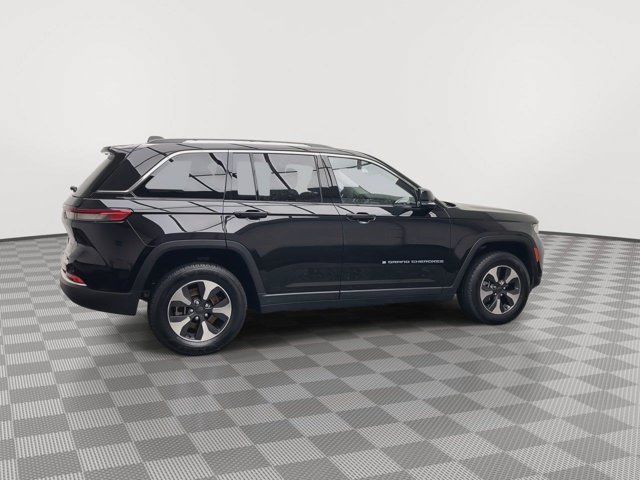 Used 2023 Diamond Black Crystal Pearlcoat Jeep 4X4 image 42