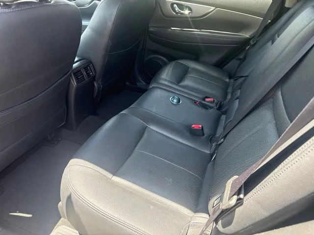 Used 2016 Magnetic Black Nissan S image 4