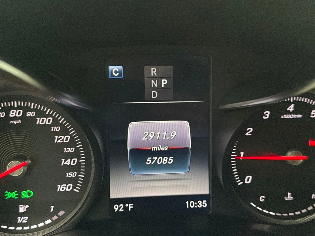 Used 2018  Mercedes-Benz GLC 300 image 15
