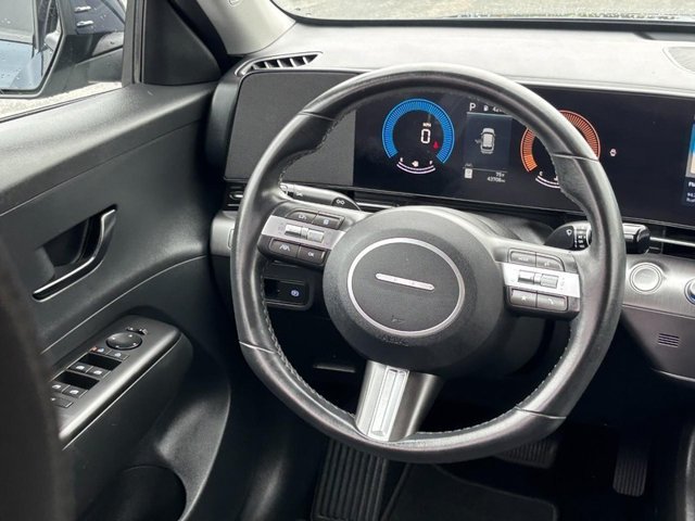 2025 Hyundai Kona SEL - Photo 12