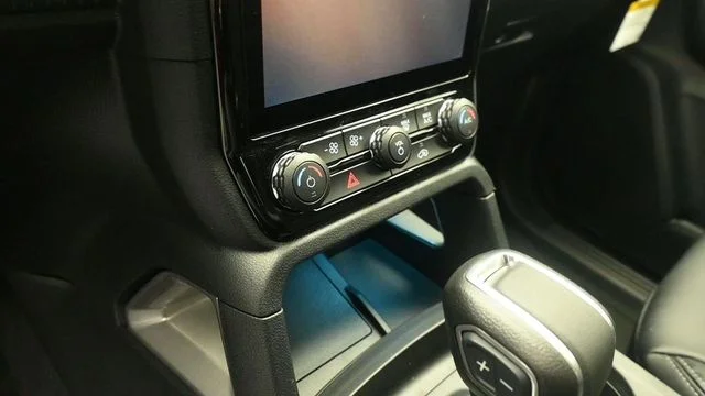 New 2026 White Ford Lariat image 17