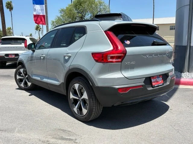 New 2026 Vapour Grey Volvo Plus image 4