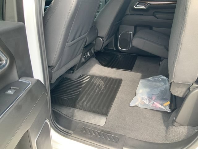 Used 2024 Summit White Chevrolet LT image 18