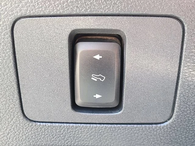 Used 2022 White Ford XL image 26