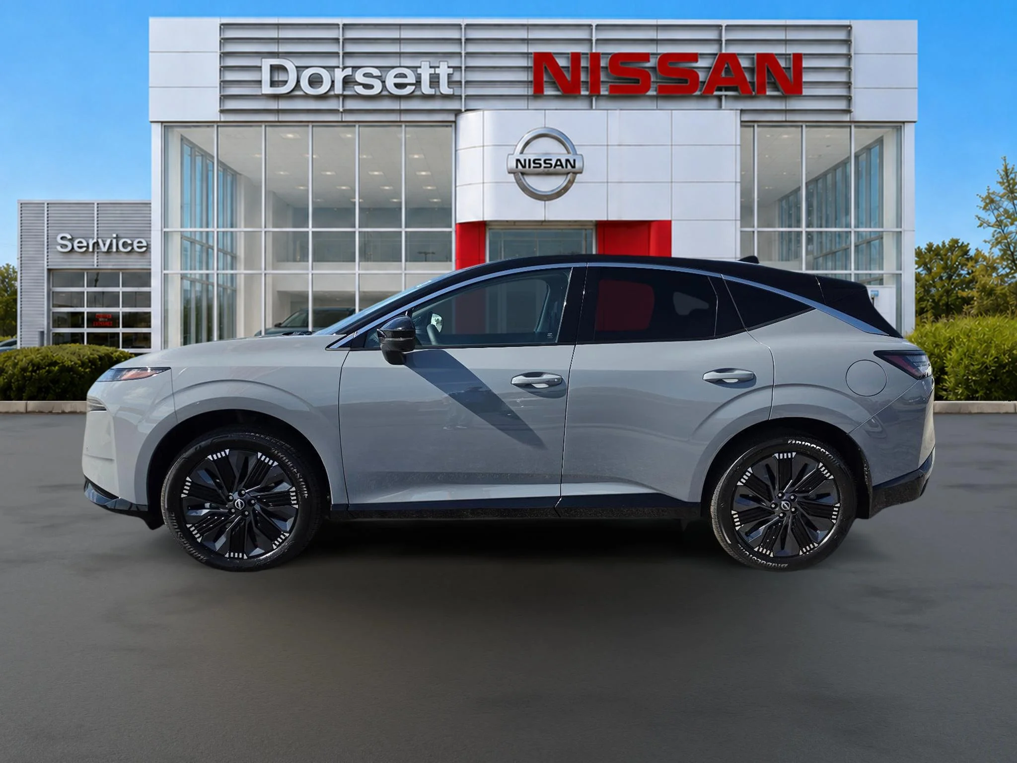 New 2026 Boulder Gray Pearl/Super Black Nissan Platinum image 2