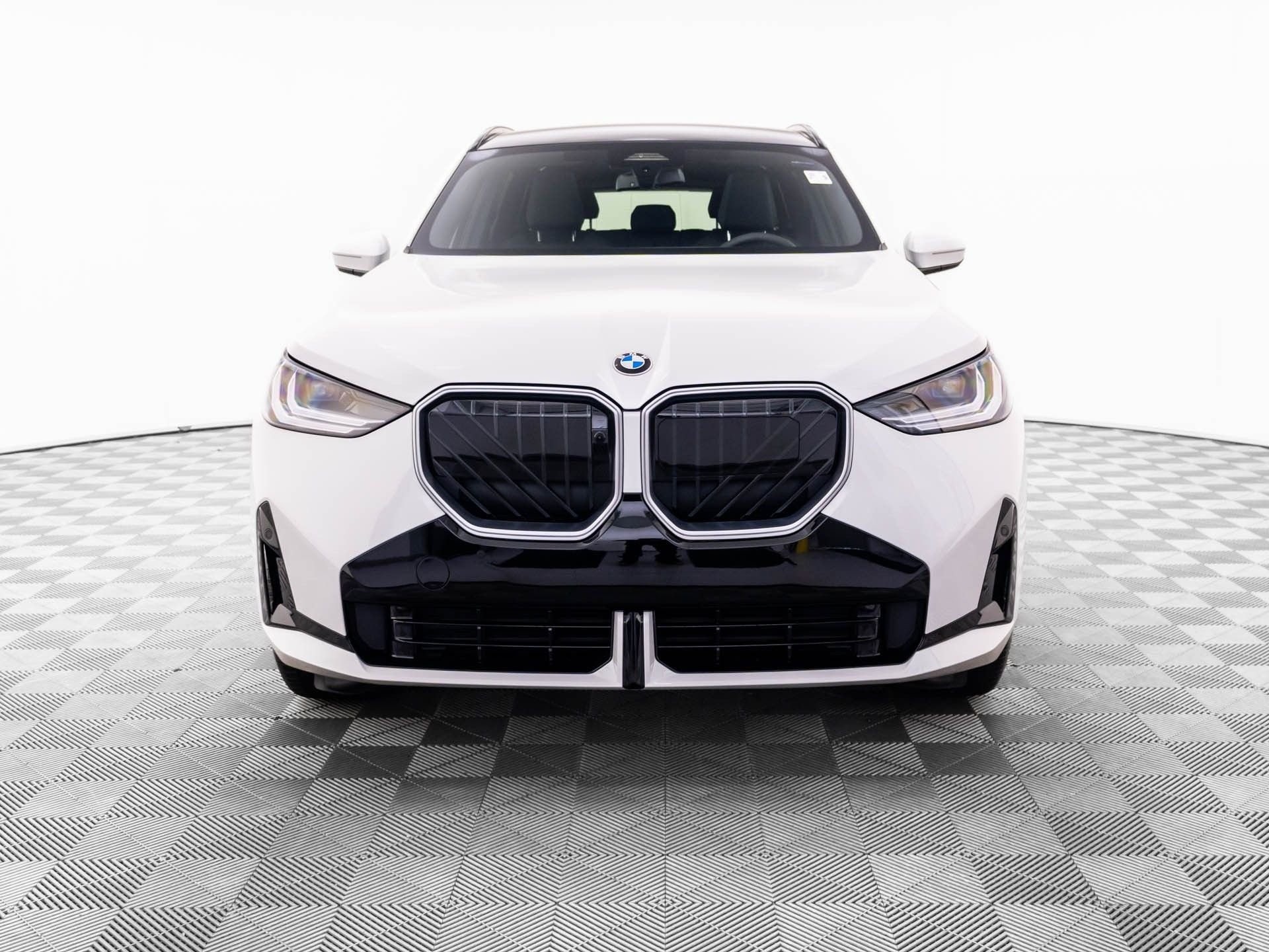 New 2026 Alpine White BMW 30 xDrive image 10
