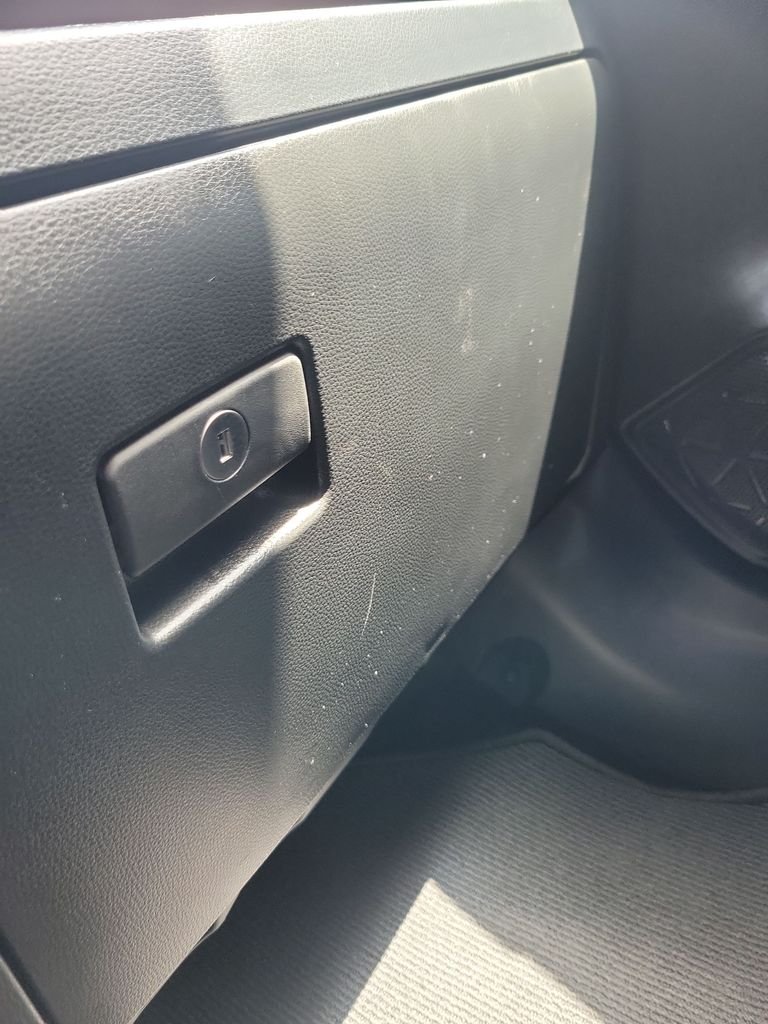 Certified Used 2025  Toyota Limited image 28