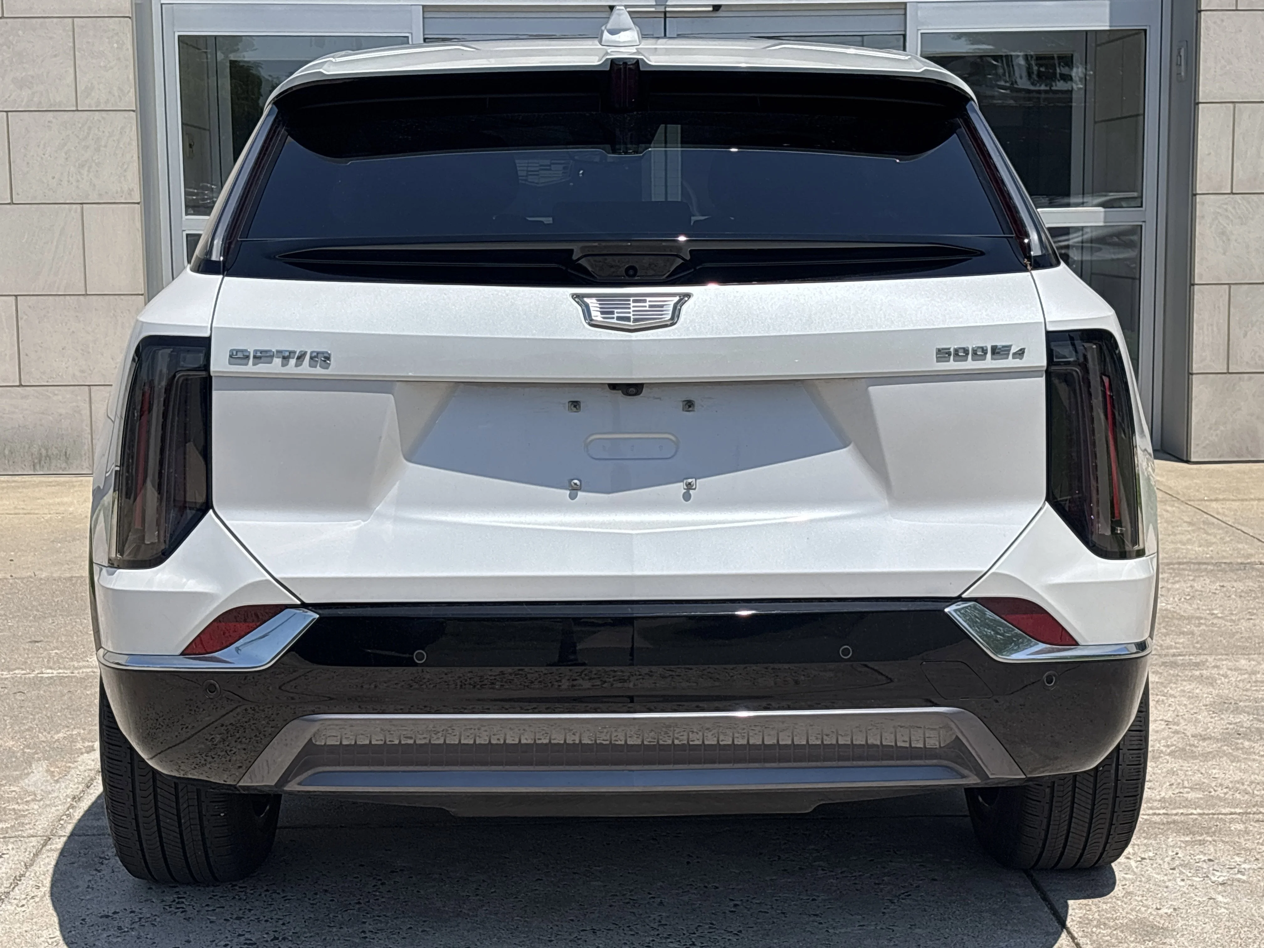 Used 2025 Crystal White Tricoat Cadillac Luxury image 7