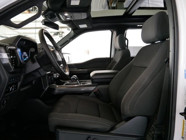 Certified Used 2023 Oxford White Ford XLT image 8