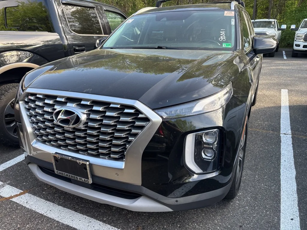 Used 2022 Black Hyundai SEL image 3