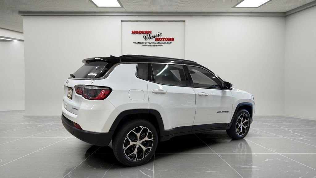 Used 2024 White Jeep Limited image 7
