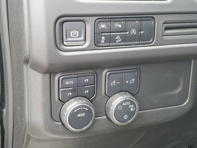 2024 Chevrolet Suburban Premier - Photo 8