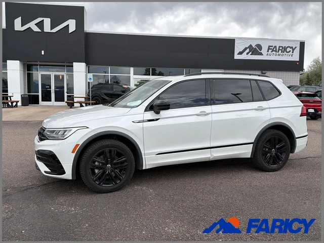 2022 Volkswagen Tiguan SE R-Line Black