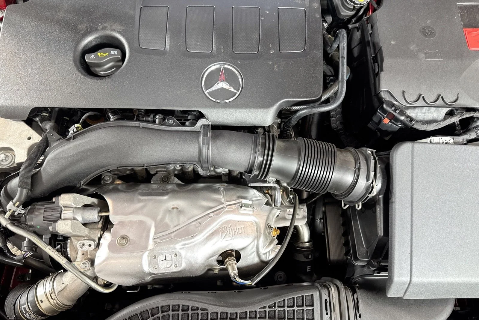 Used 2023 Manufaktur Patagonia Red Metallic Mercedes-Benz CLA 250 image 28