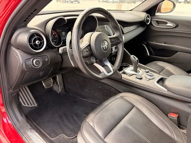 Used 2022 Alfa Rosso Alfa Romeo Sprint image 12