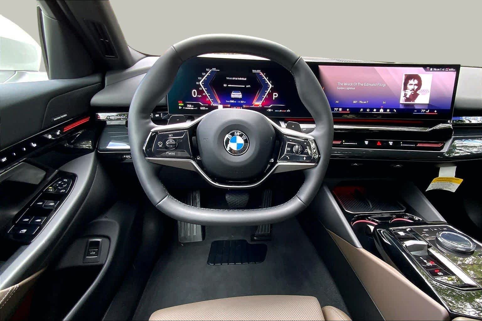 Used 2026 Mineral White Metallic BMW 530i xDrive image 5