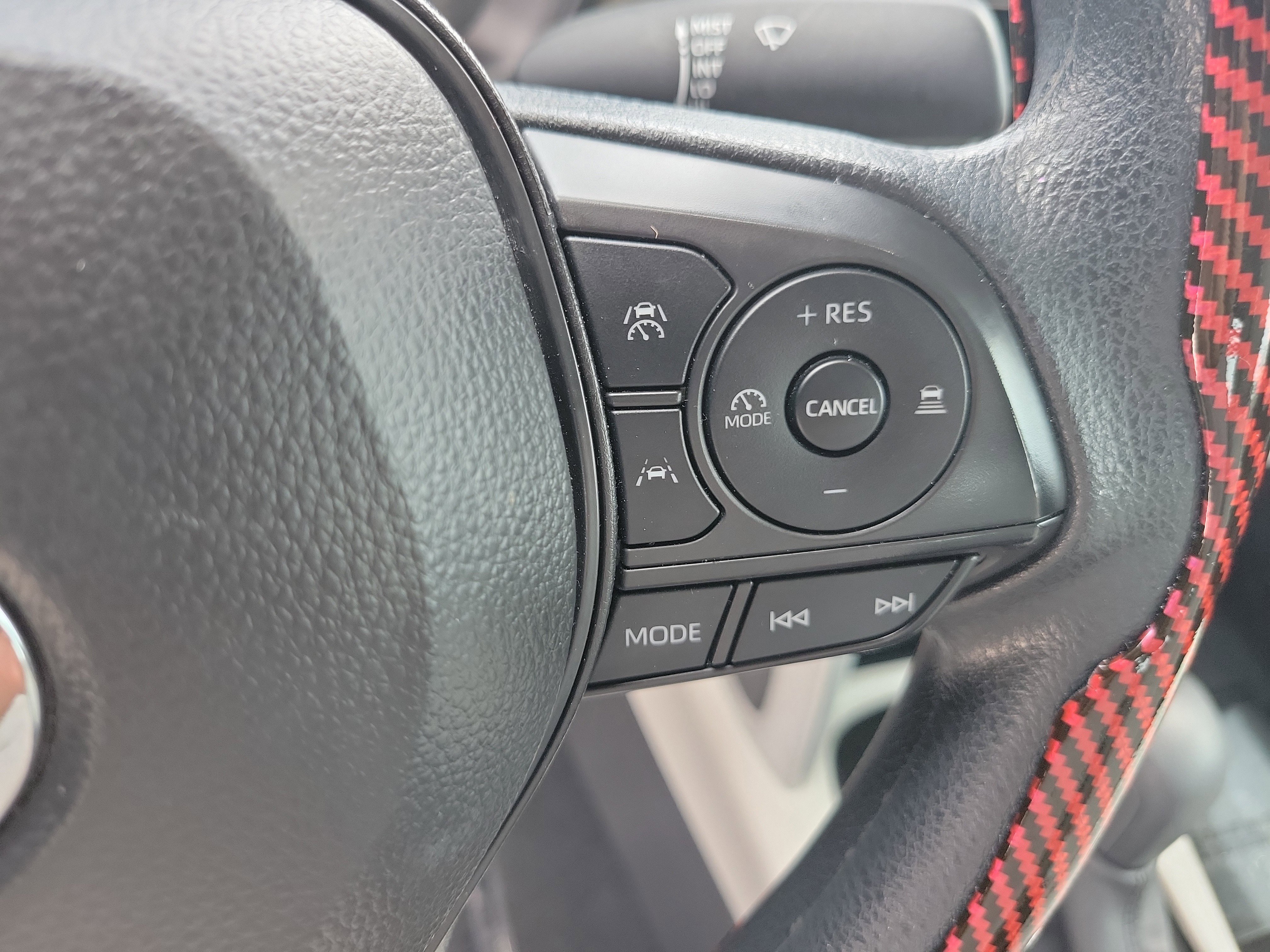 Used 2024 Celestite Toyota L image 27