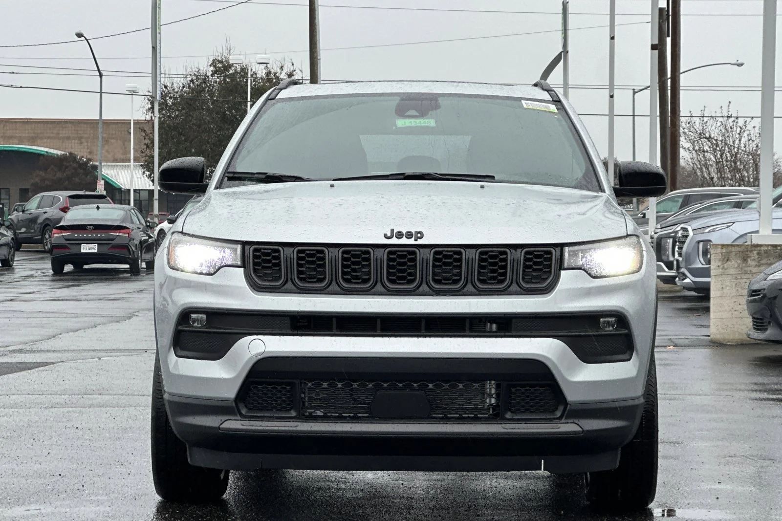 New 2026 Silver Zynith Metallic Clear-Coat Exterior Paint Jeep Latitude Altitude image 9
