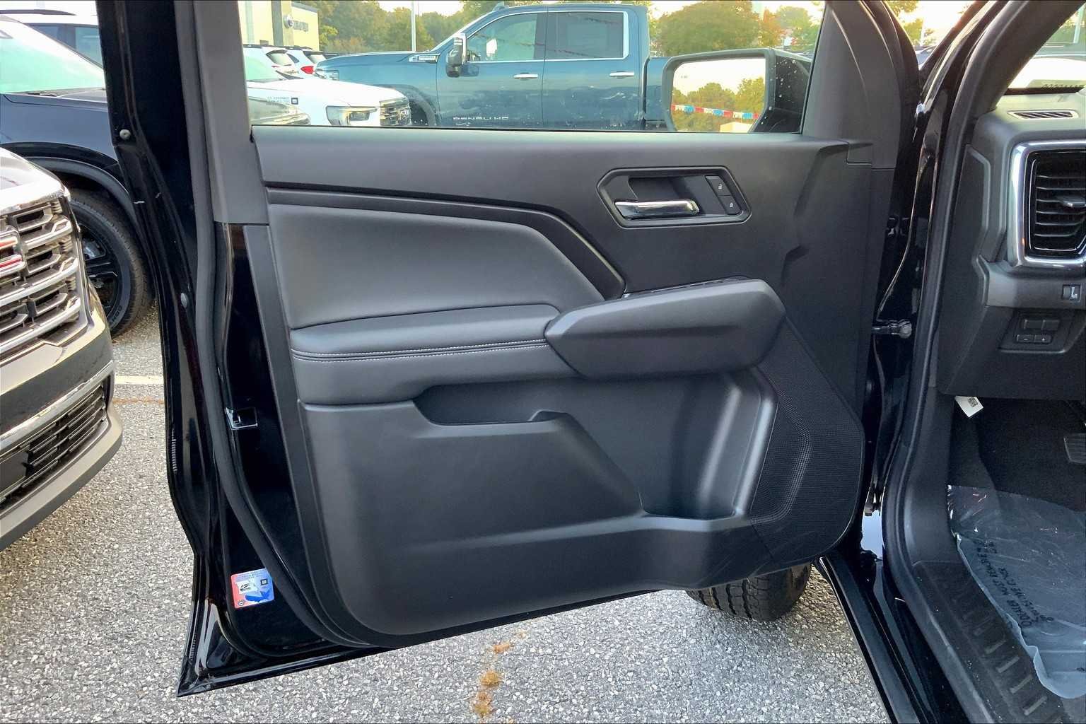 2026 GMC Canyon Elevation - Photo 10