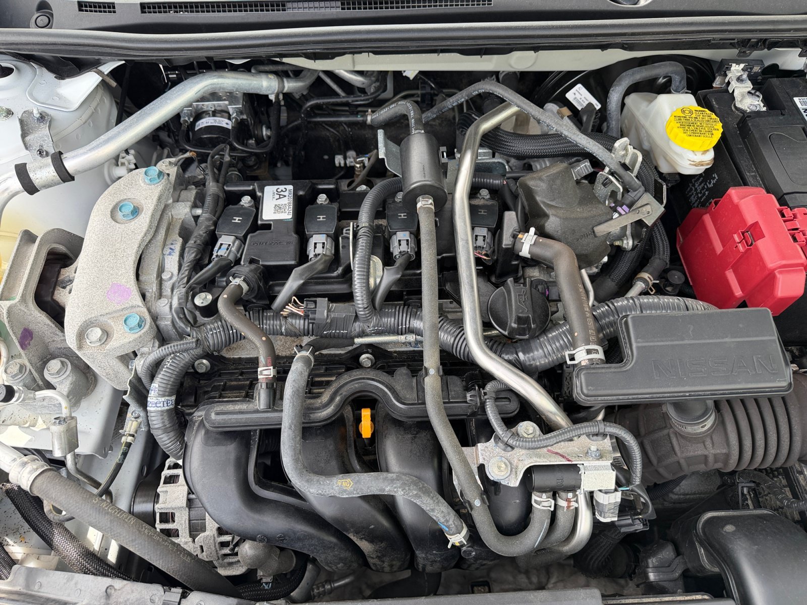 Used 2024 Aspen White Tricoat/Super Black Nissan SR image 7