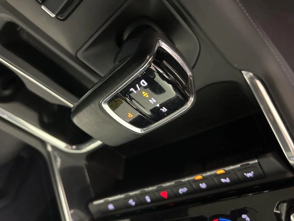 Used 2023 White Frost GMC Denali image 37