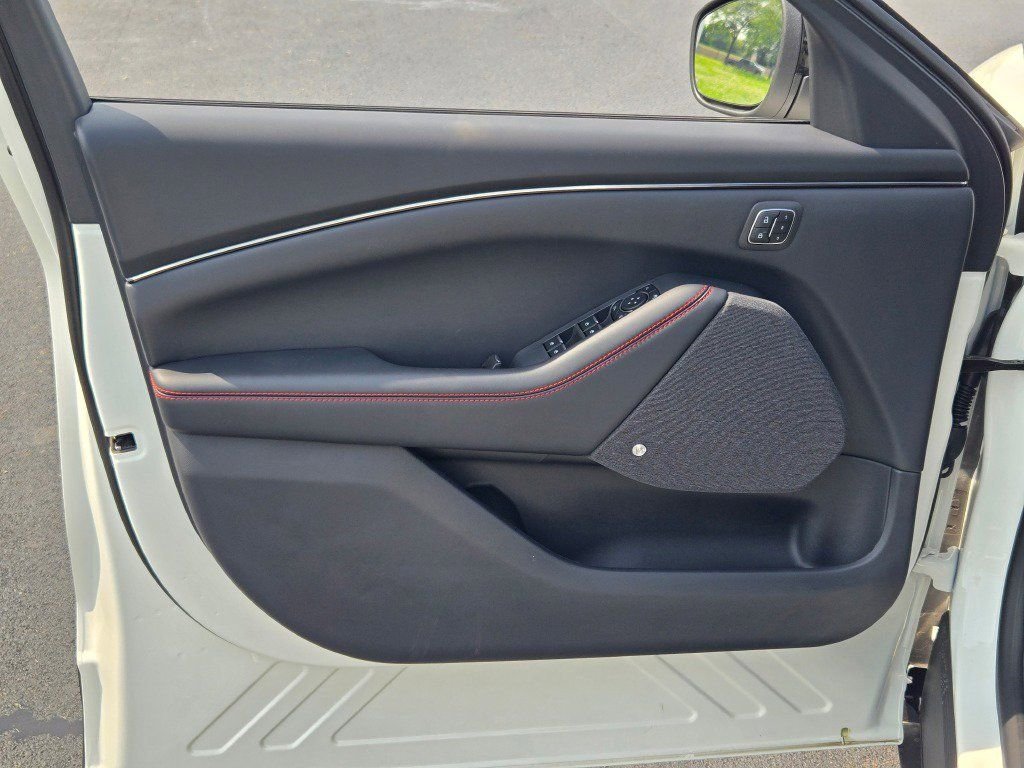 2025 Ford Mustang Mach-E Premium - Photo 22