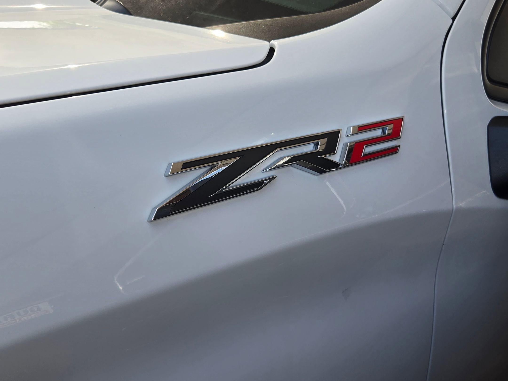Used 2025 Summit White Chevrolet ZR2 image 6