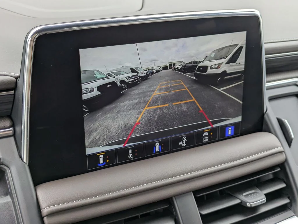 Used 2024 Summit White GMC SLT image 22