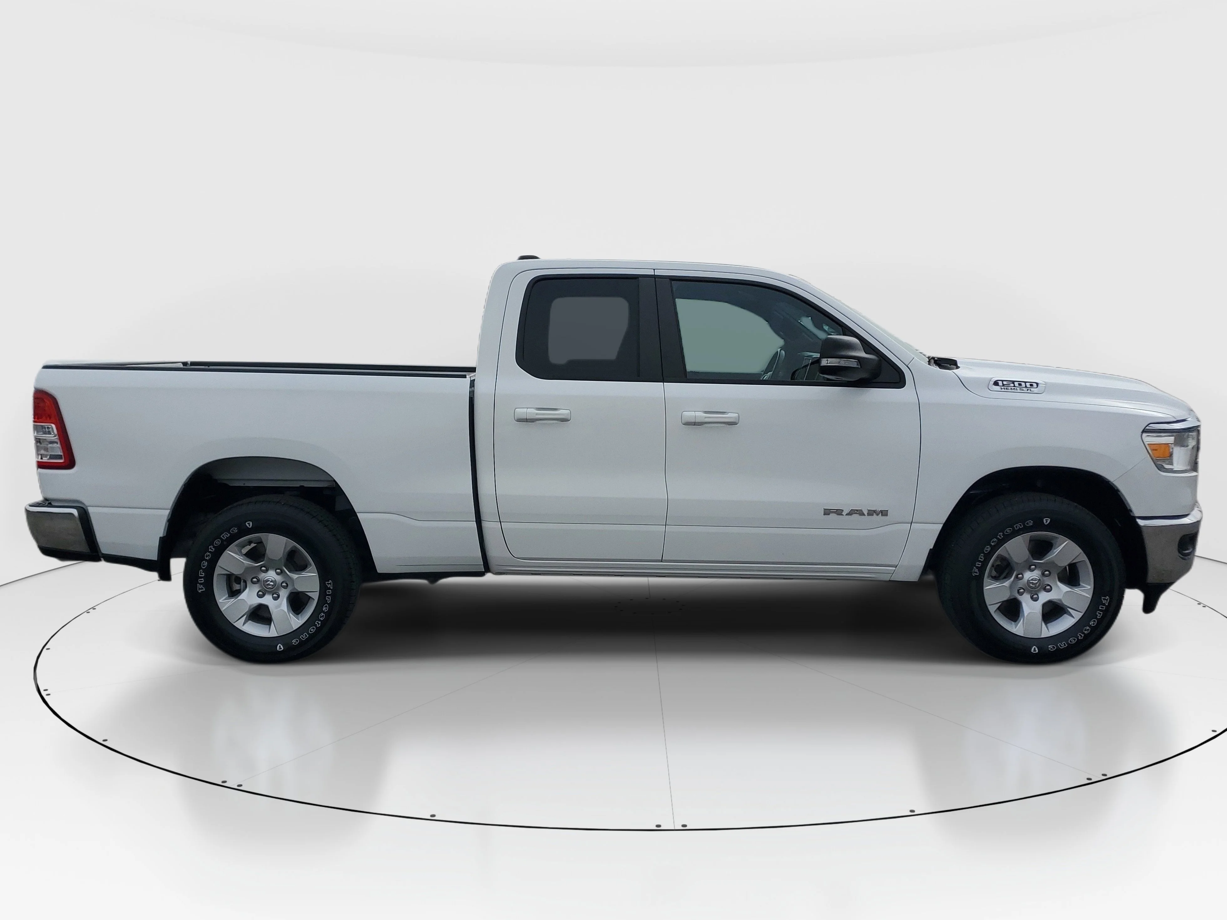 Certified Used 2022 White Ram Big Horn/Lone Star image 7