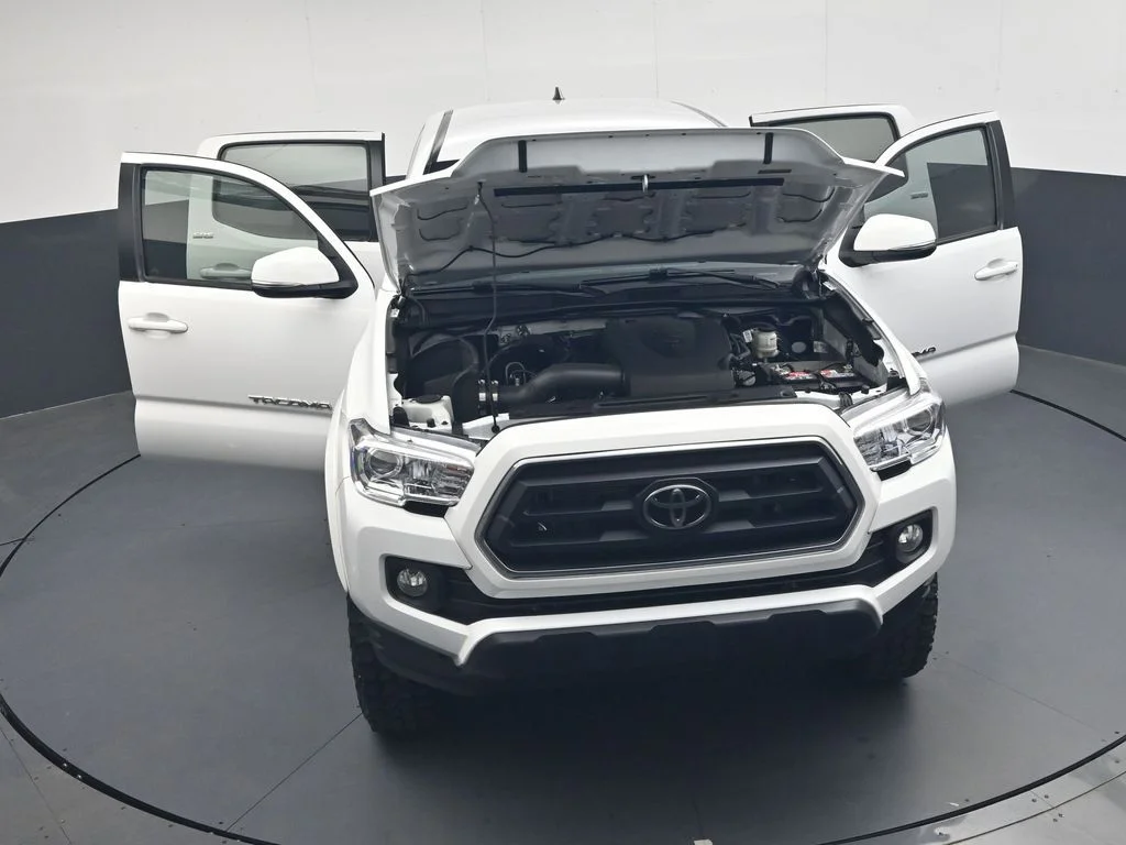 Used 2023 White Toyota SR5 image 36